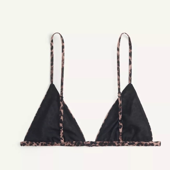 NWT 2pc ZARA  TRIANGULAR BRA X KATE MOSS SIZE ML
🚨 FINAL PRICE NO OFFER ACCEPT - Picture 2 of 8